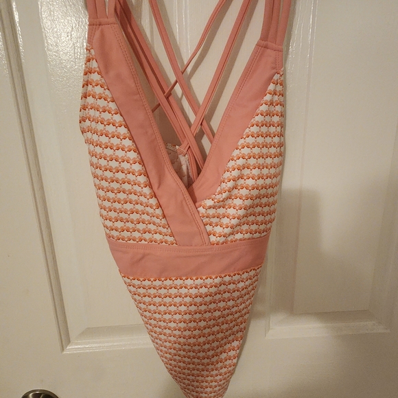 Talbots UPF 50+ New With Tags Vibrant Peach and White Bathing Suit Top - Picture 7 of 11
